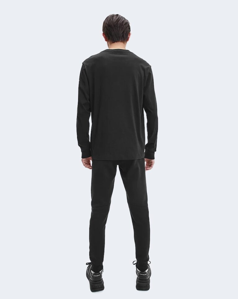 T-shirt Calvin Klein Jeans REPEAT LOGO L/S TEE J30J319897 Nero - Foto 3
