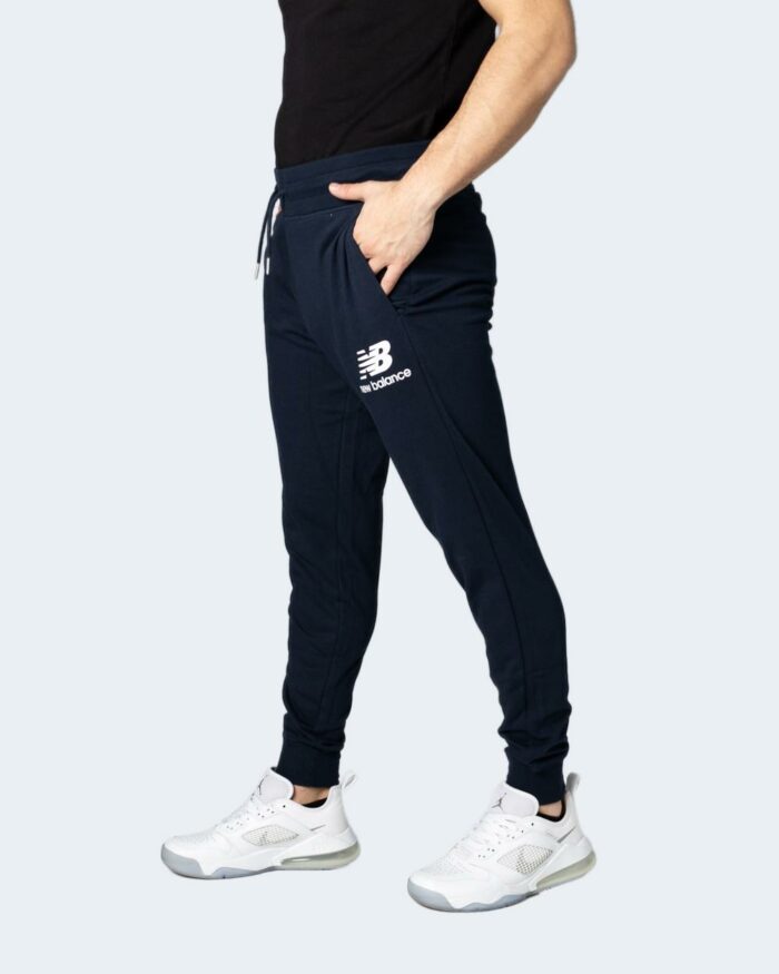 Pantaloni sportivi New Balance Essentials Stacked Logo SweatPants Blu – 87374