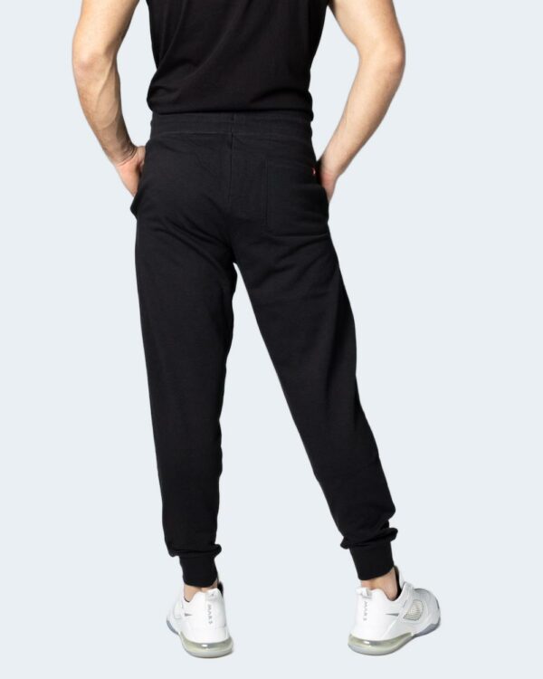Pantaloni sportivi New Balance ESSENTIALS STACKED LOGO SWEATPANTS Nero - Foto 3