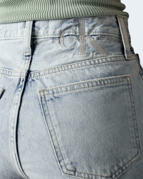 Shorts Calvin Klein Jeans MOM SHORT Denim chiaro - Foto 5