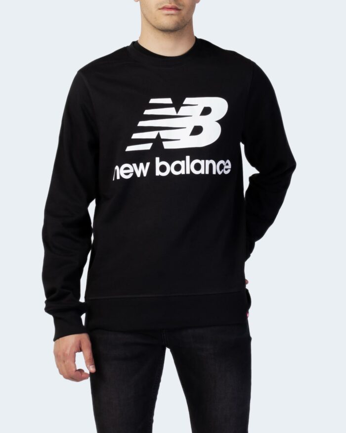 Felpa senza cappuccio New Balance NB Essentials Stacked Logo Crew Nero – 87373