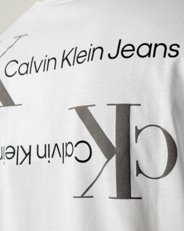 T-shirt Calvin Klein Jeans URBAN CK BACK GRAPHI Bianco - Foto 5