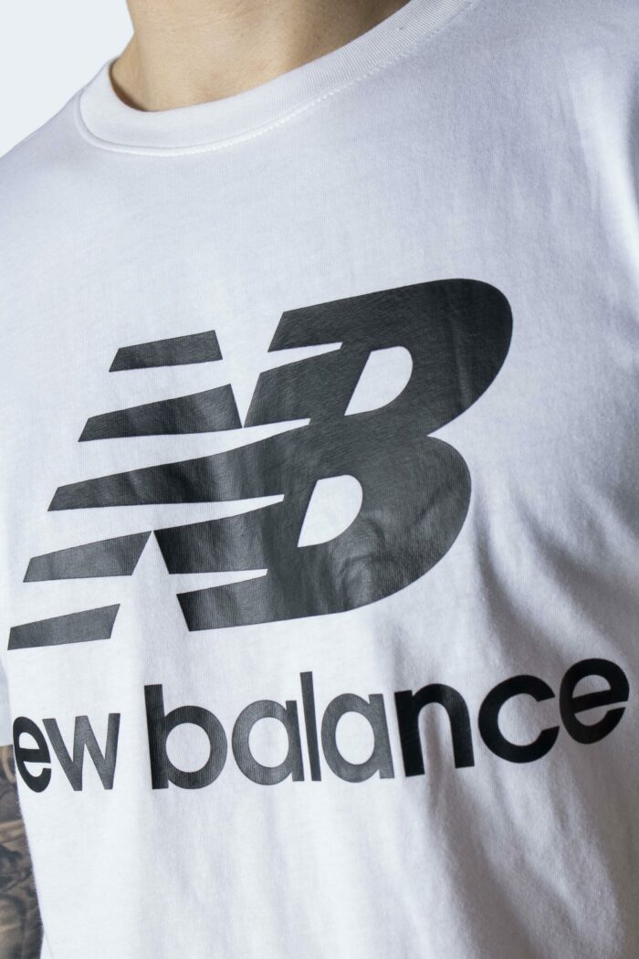 T-shirt New Balance ESSENTIALS STACKED LOGO Bianco – 88405