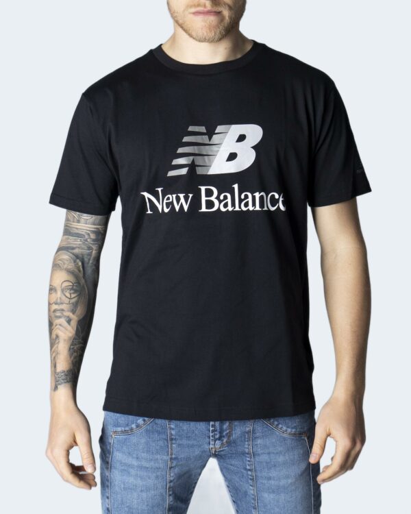 T-shirt New Balance Essentials Celebrate Split Logo Tee Nero - Foto 1