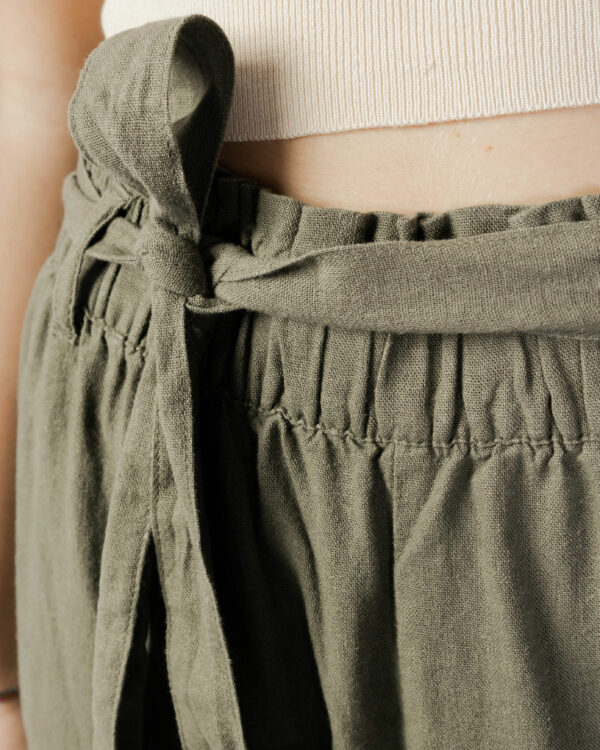 Pantaloni cropped Jacqueline de Yong JDYSAY MW LINEN CROPPED PANT WVN Verde Oliva - Foto 2