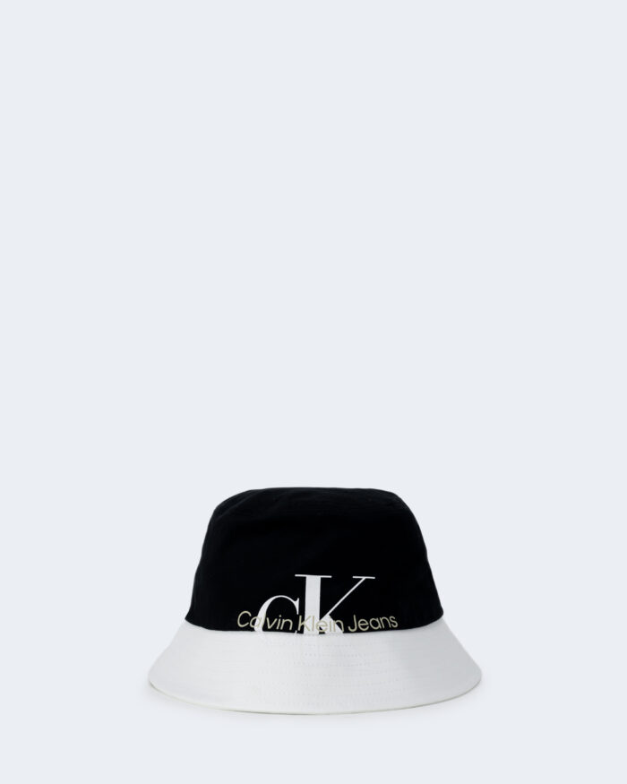 Berretto Calvin Klein SPORT ESSENTIALS BUCKET HAT BL K50K509489 Nero – 90604
