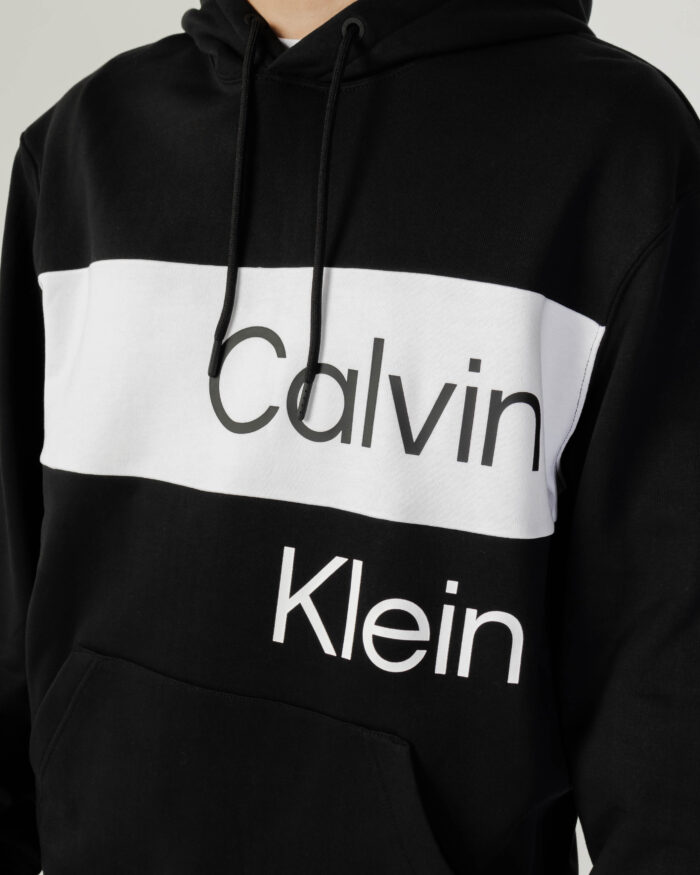 Felpa con cappuccio Calvin Klein INSTITUTIONAL BLOCKI Nero – 91495