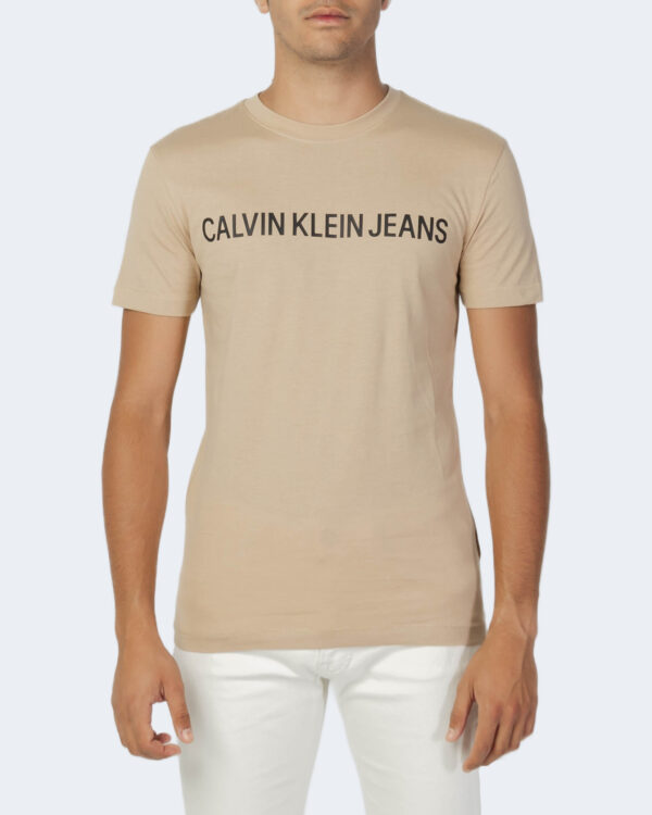 T-shirt Calvin Klein Jeans INSTITUTIONAL LOGO SLIM SS TEE Beige scuro - Foto 1