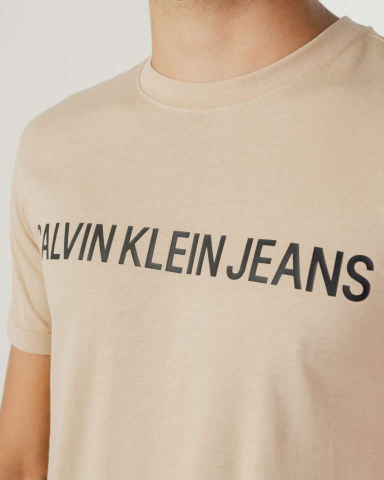 T-shirt Calvin Klein Jeans INSTITUTIONAL LOGO SLIM SS TEE Beige scuro - Foto 2