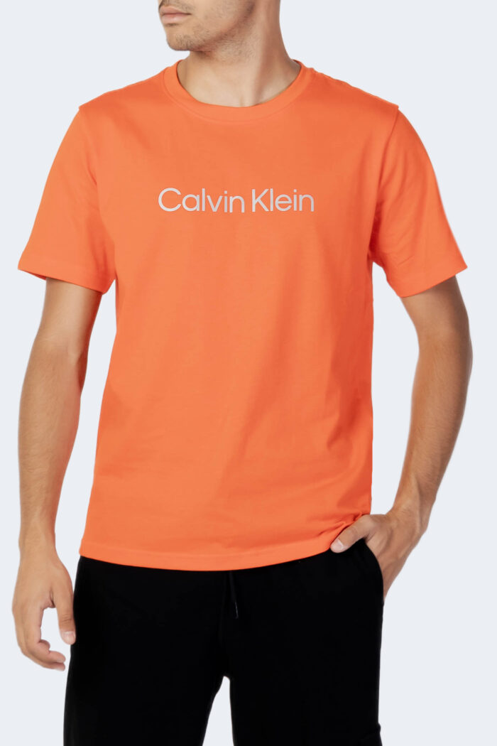 T-shirt Calvin Klein Performance PW – S/S T-Shirt Arancione – 80940