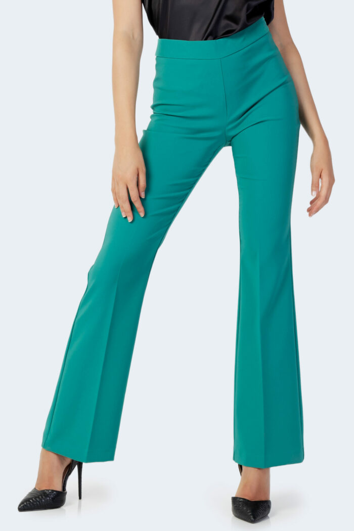 Pantaloni bootcut Rinascimento TINTA UNITA Verde – 95460