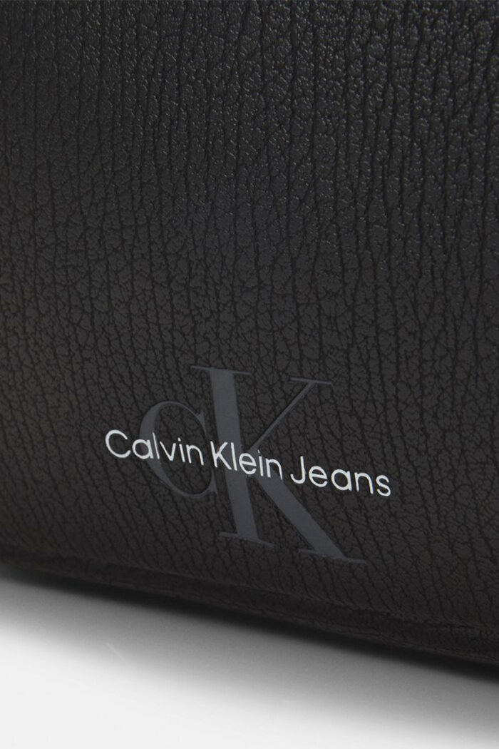 Borsa Calvin Klein MONO TEXTURED WASHBAG Nero – 90600