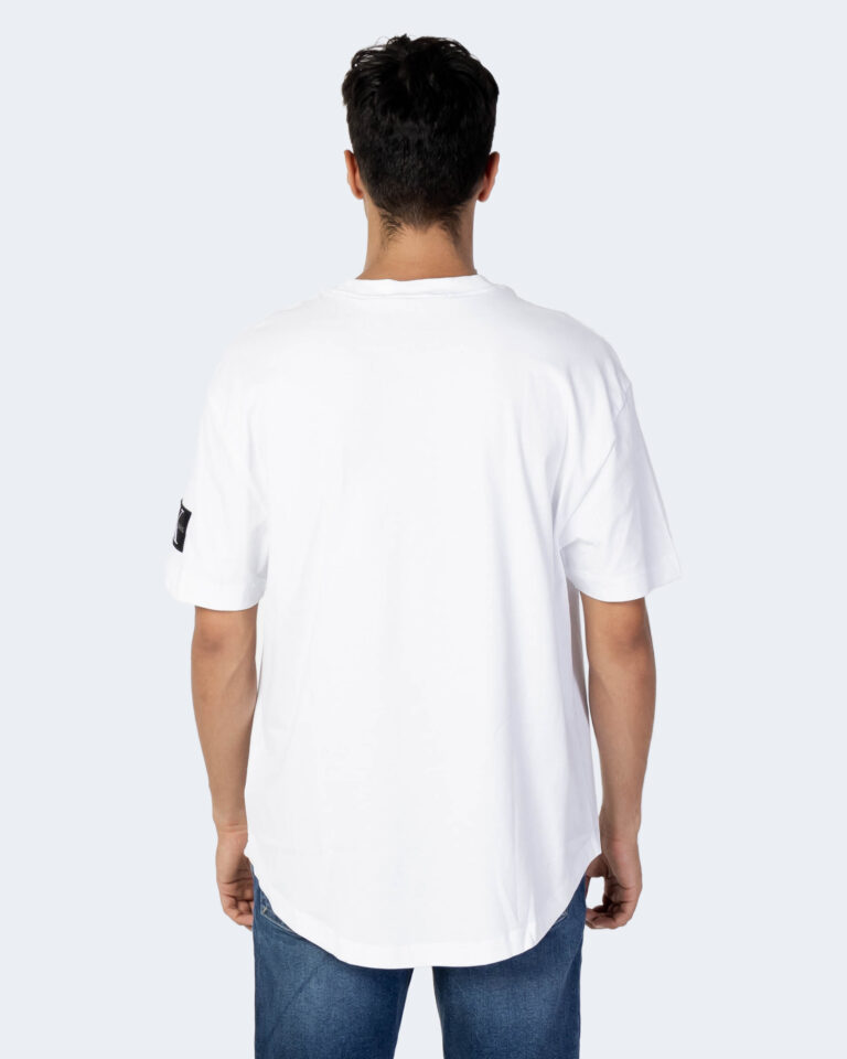 T-shirt Calvin Klein Jeans MONOLOGO BADGE OVERS Bianco - Foto 2
