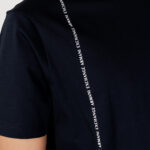 T-shirt Armani Exchange LOGO VERTICALE Blu - Foto 2