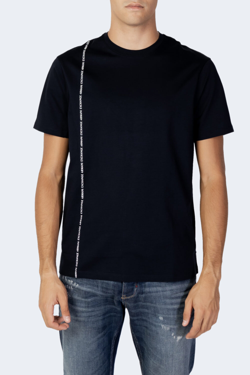 T-shirt Armani Exchange LOGO VERTICALE Blu - Foto 4