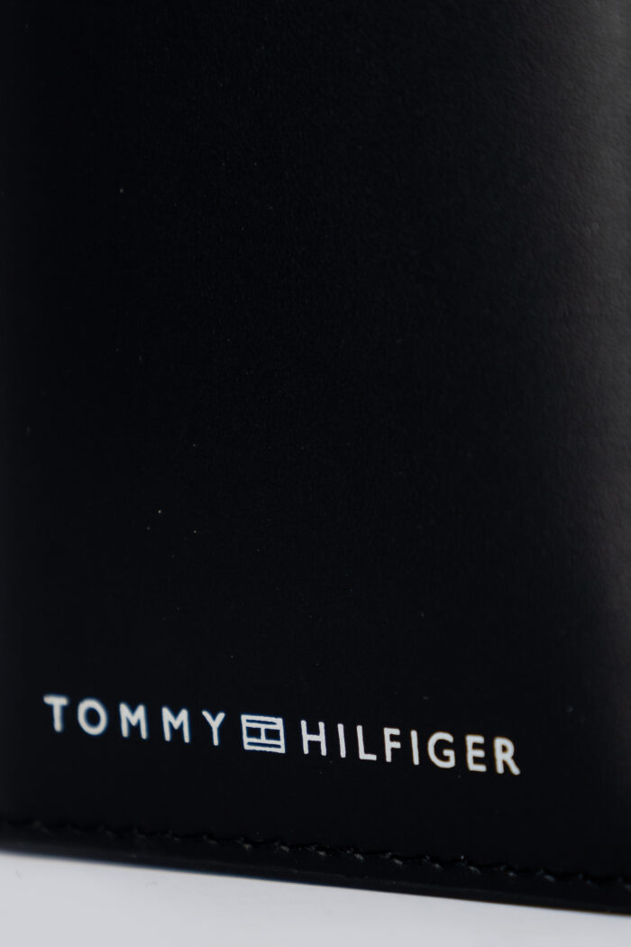 Portafoglio senza portamonete Tommy Hilfiger MODERN LEATHER BIFOLD Nero – 101207