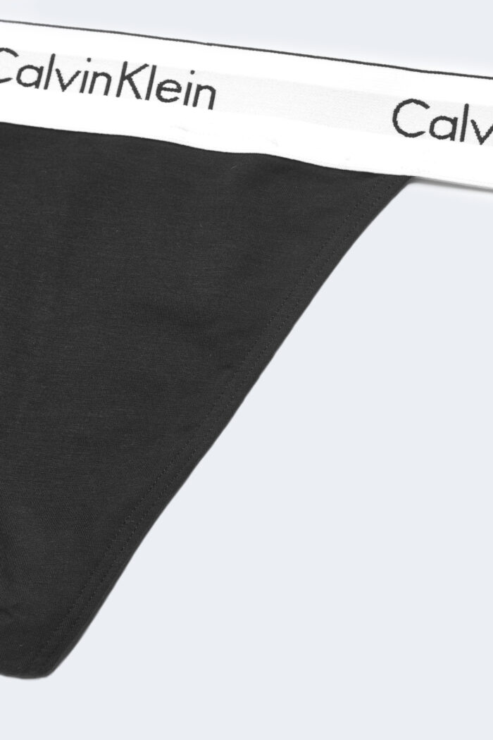 Slip e perizoma Calvin Klein Underwear STRING THONG Nero – 101179