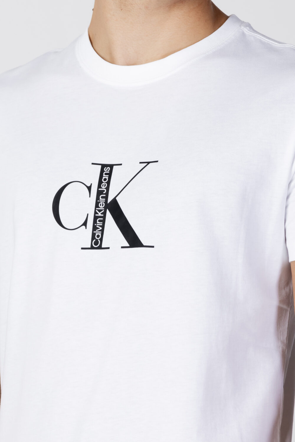 T-shirt Calvin Klein Jeans CK INSTITUTIONAL TEE Bianco - Foto 2