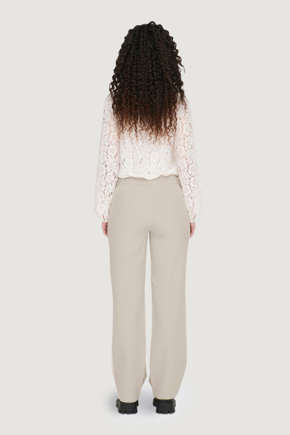 Pantaloni a palazzo Only ONLLANA-BERRY MID STRAIGHT TLR NOOS Beige chiaro - Foto 3