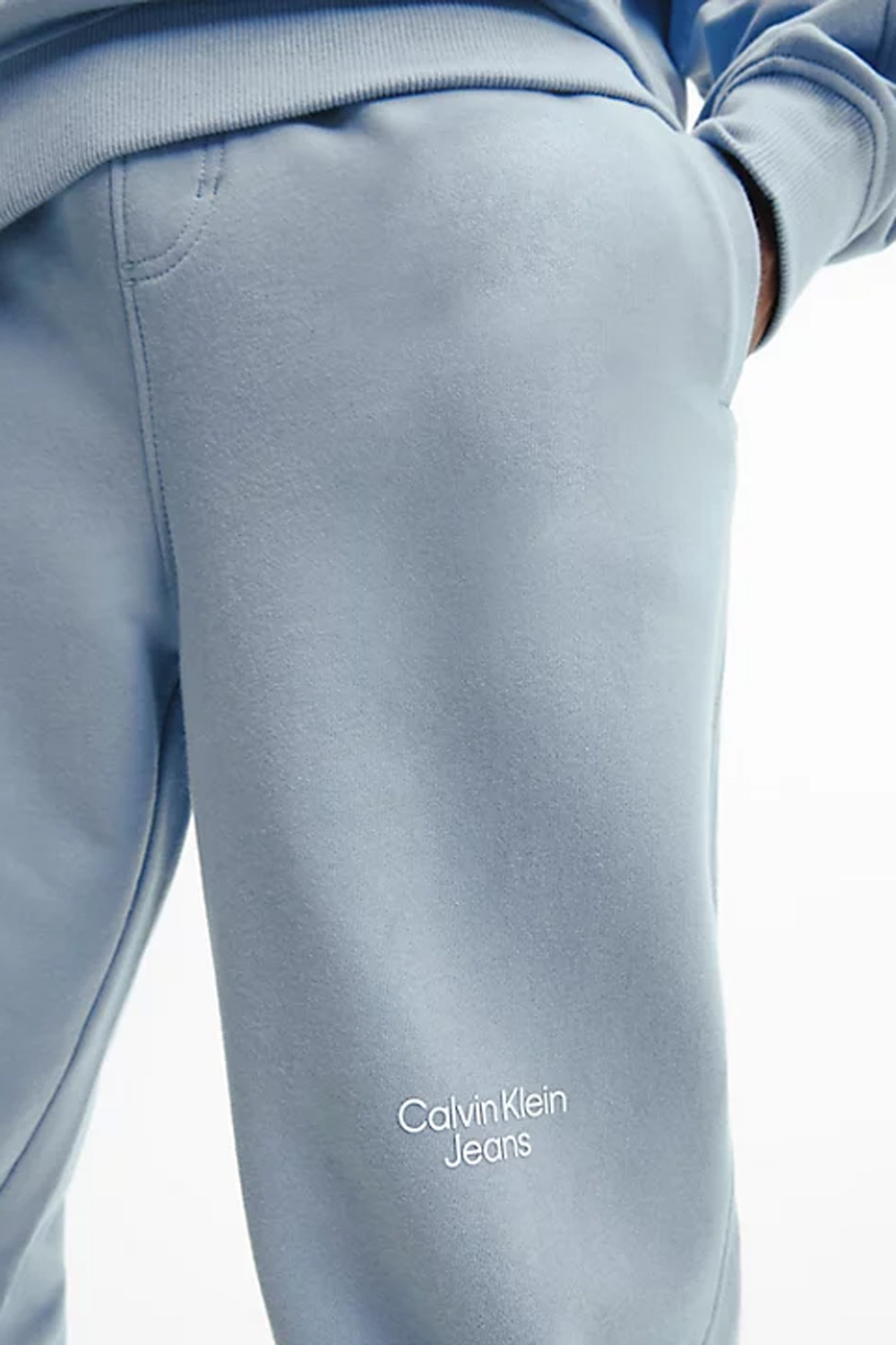 Pantaloni sportivi Calvin Klein Jeans STACKED LOGO HWK PAN Celeste - Foto 3