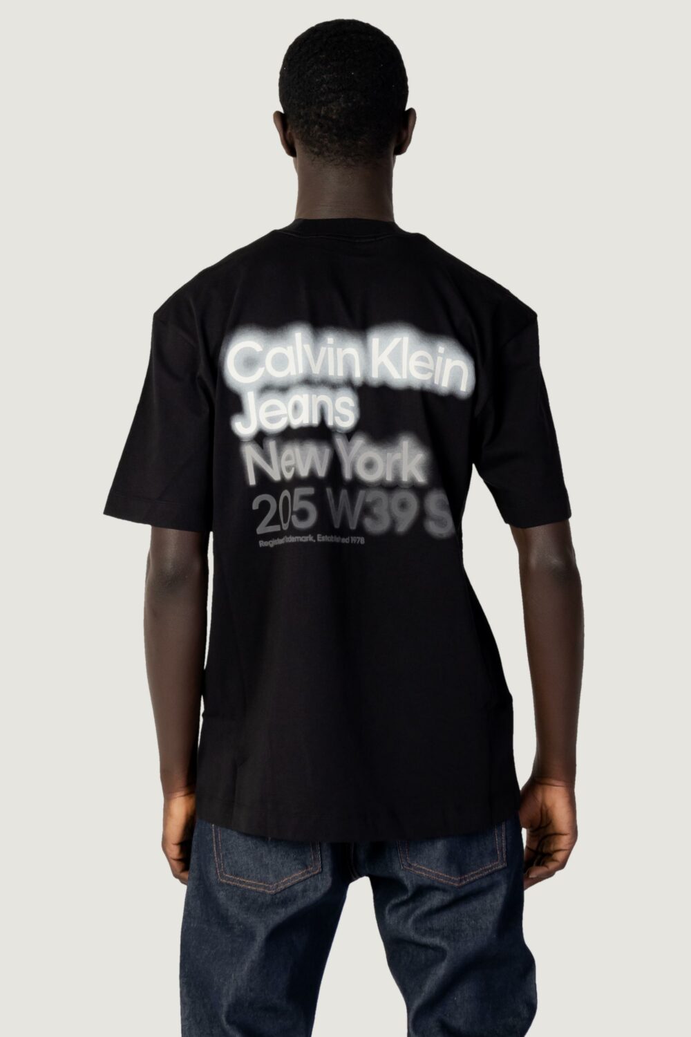 T-shirt Calvin Klein Jeans BLURRED COLORED ADDR Nero - Foto 4