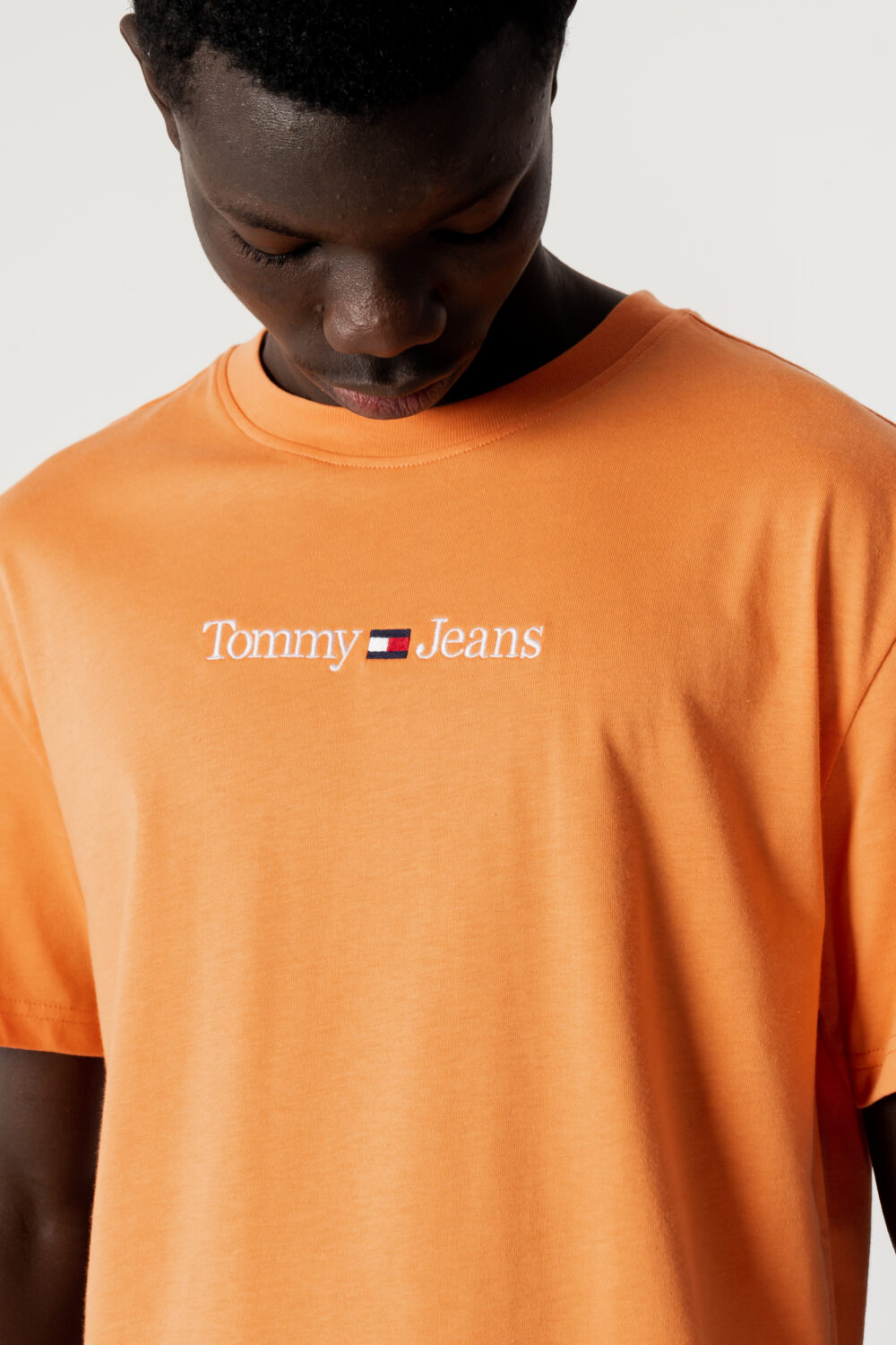 T-shirt Tommy Hilfiger Jeans TJM CLASSIC LINEAR L Arancione - Foto 2
