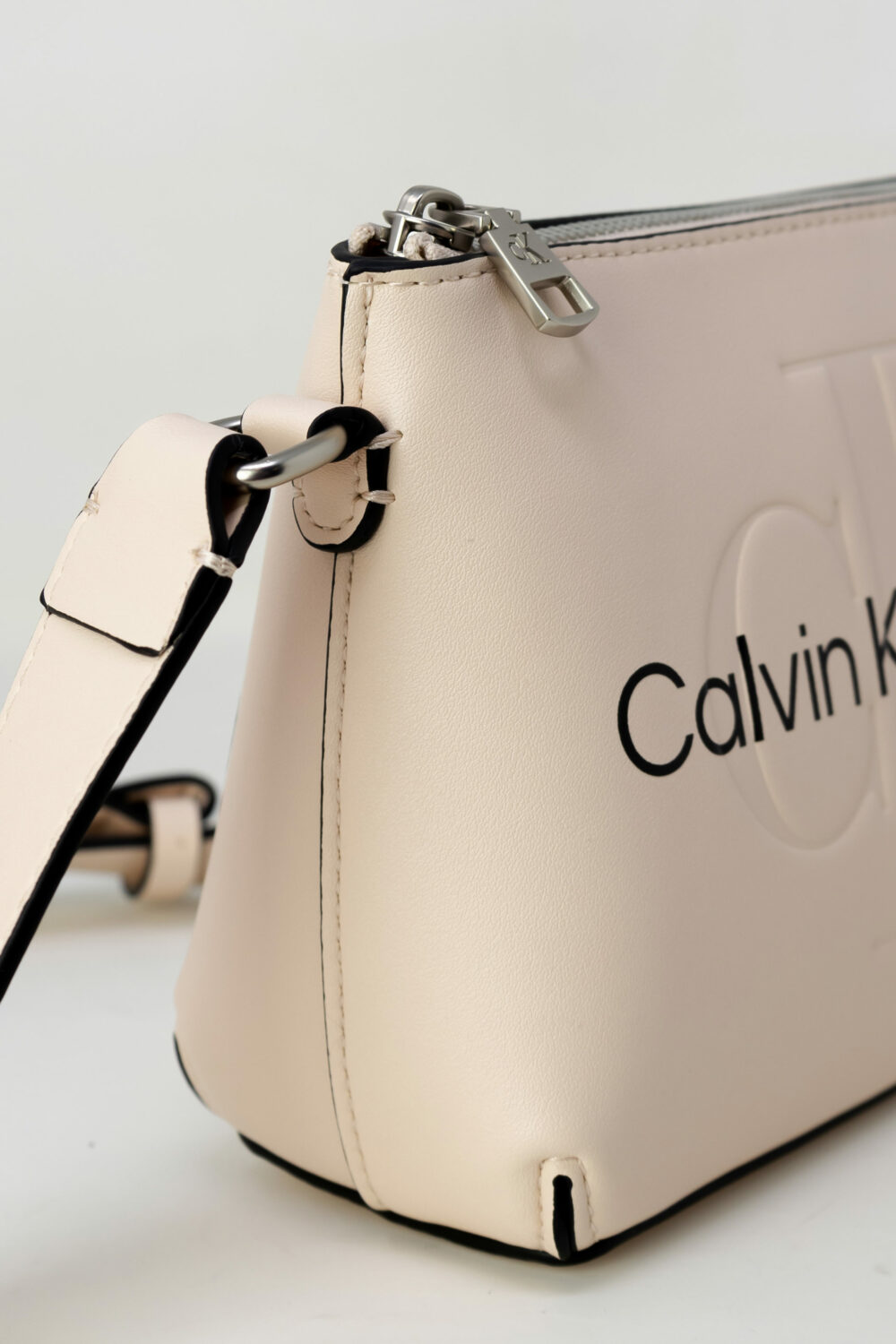 Borsa Calvin Klein Jeans SCULPTED CAMERA POUCH21 MONO Rosa Cipria - Foto 3