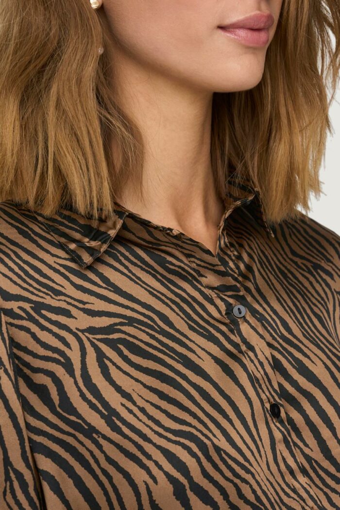 Camicia manica lunga Jacqueline De Yong JDYFIFI LIFE L/S SHORT SHIRT WVN NOOS Marrone – 91281