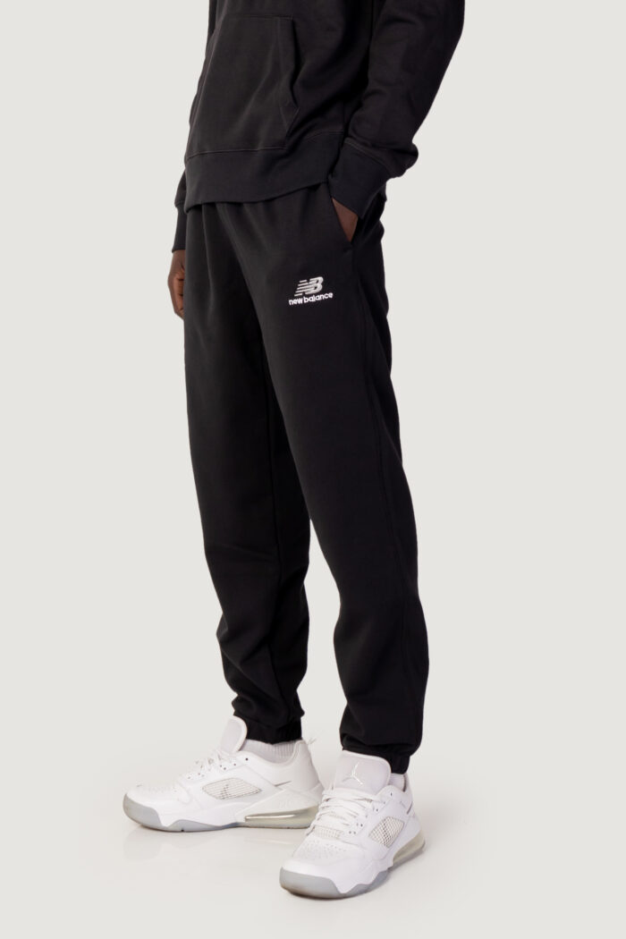 Pantaloni sportivi New Balance Uni-ssentials French Terry Sweatpant Nero