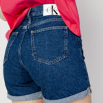 Shorts Calvin Klein Jeans MOM Denim - Foto 3