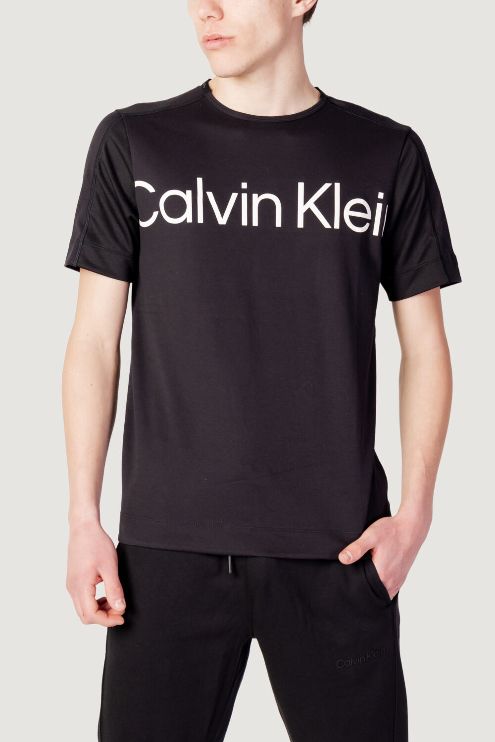 T-shirt Calvin Klein Sport WO - S/S T-Shirt Nero - Foto 4