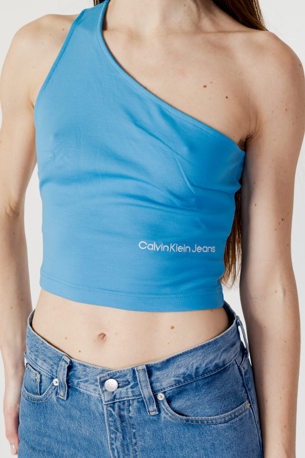 Top Calvin Klein Jeans BACK ASYM CUT OUT MI Celeste - Foto 5