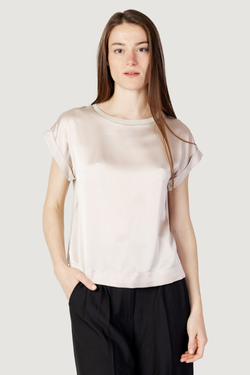 Blusa manica corta Hanny Deep TINTA UNITA SATIN Beige - Foto 1