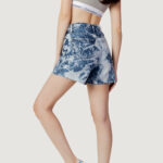Shorts Calvin Klein Jeans MOM SHORT Denim chiaro - Foto 3