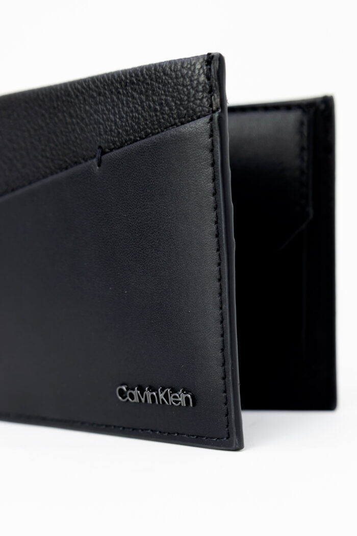 Portafoglio con portamonete Calvin Klein CK DIAGONAL BIFOLD 5CC W/COIN Nero