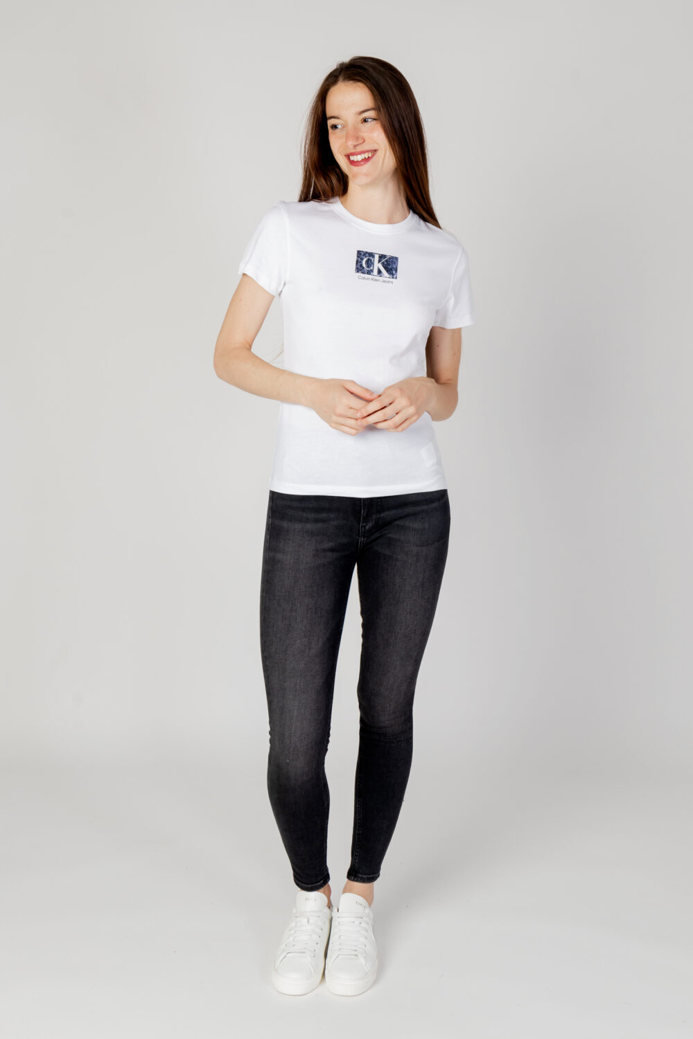 T-shirt Calvin Klein Jeans PRINTED BOX SLIM TEE Bianco - Foto 4