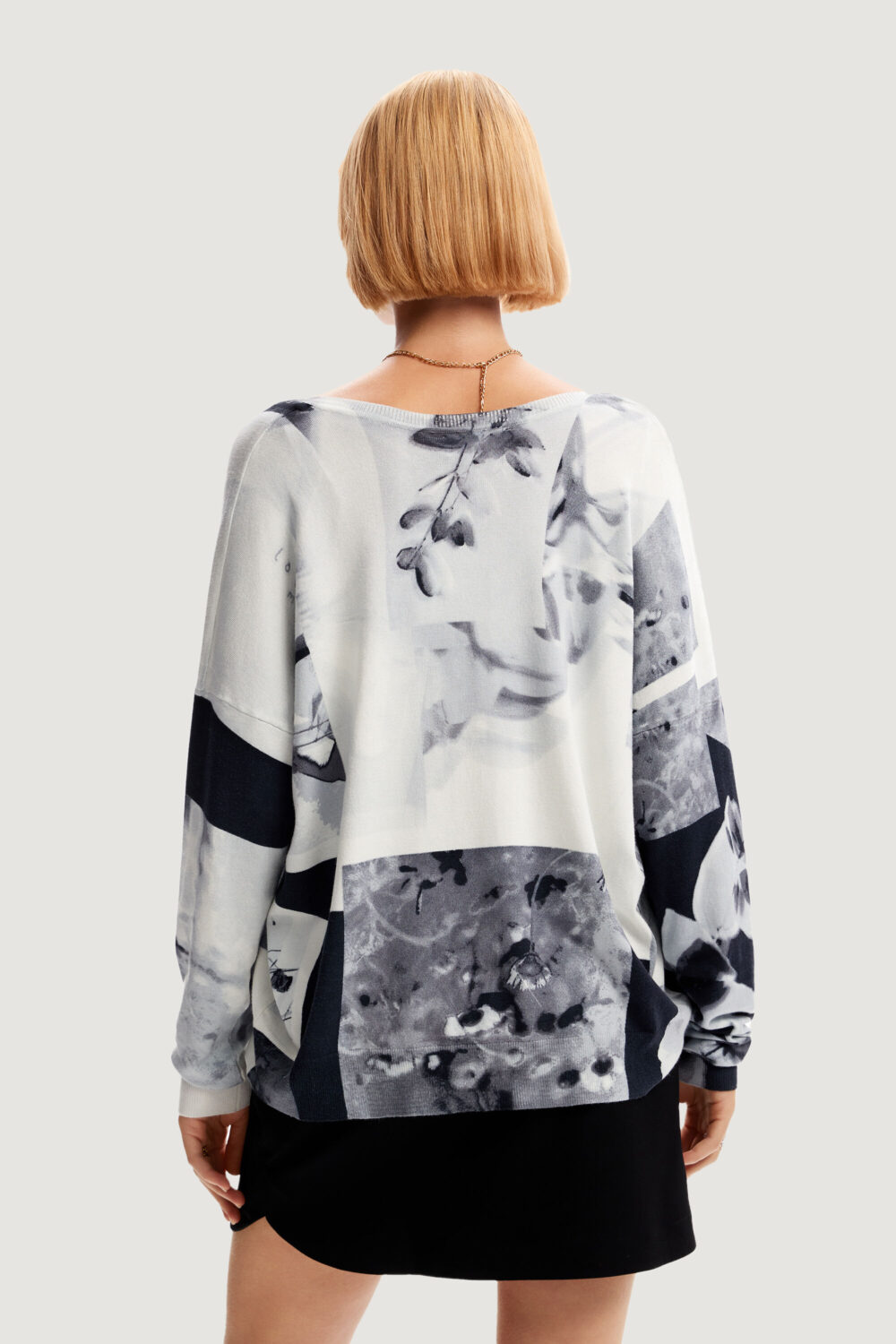 Maglia Desigual FOTINBLACK_PULL Bianco - Foto 4