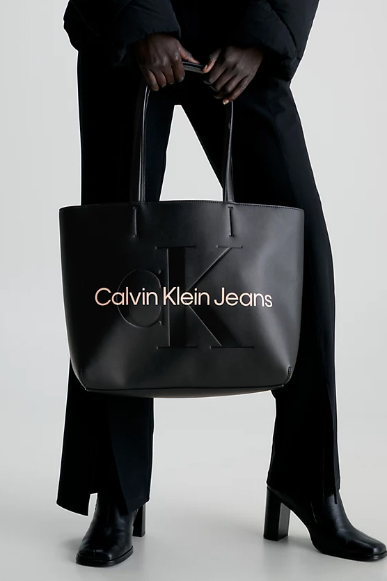 Borsa Calvin Klein SCULPTED SHOPPER29 MONO Nero – Rosa Cipria