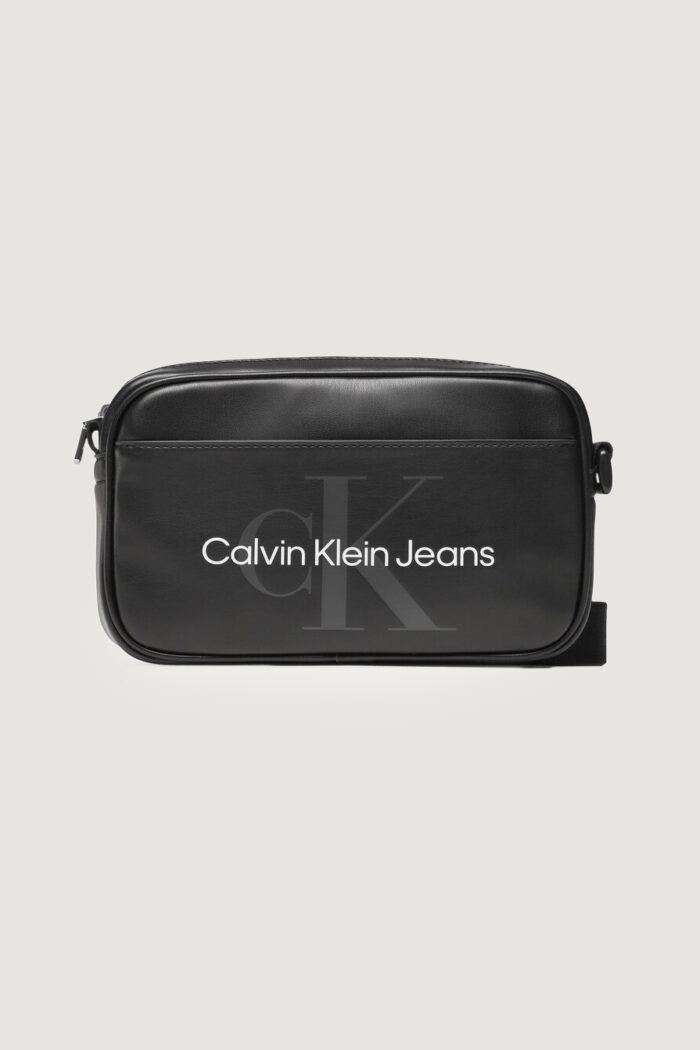 Borsa Calvin Klein MONOGRAM SOFT CAMERA BAG22 Nero