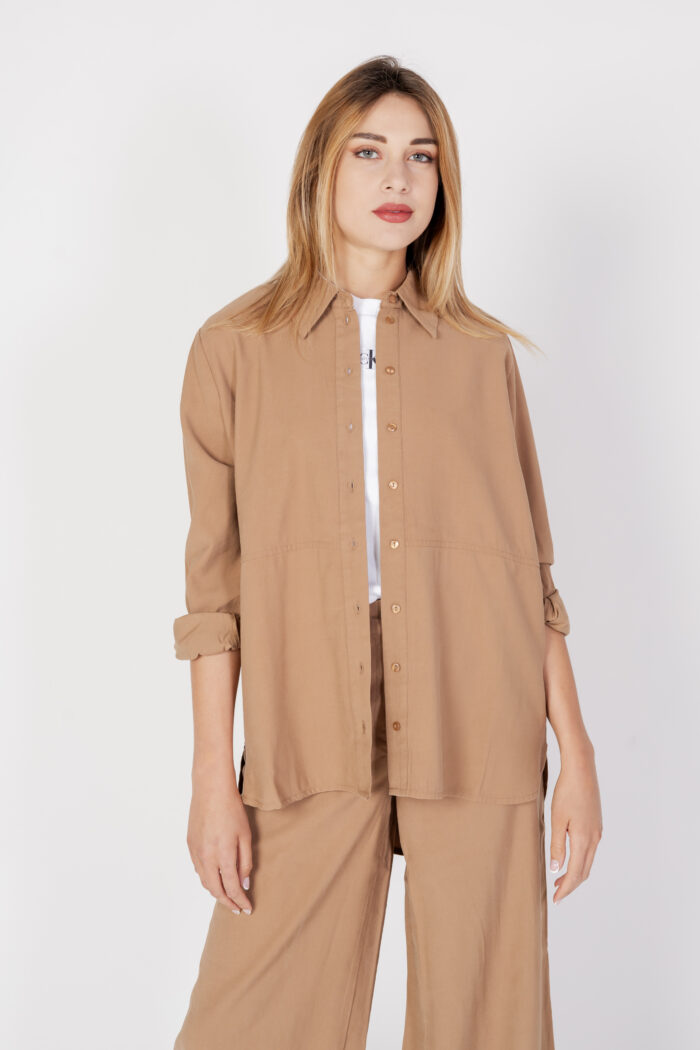 Camicia manica lunga Jacqueline De Yong JDYOLLI L/S LONG SHIRT PNT Beige scuro