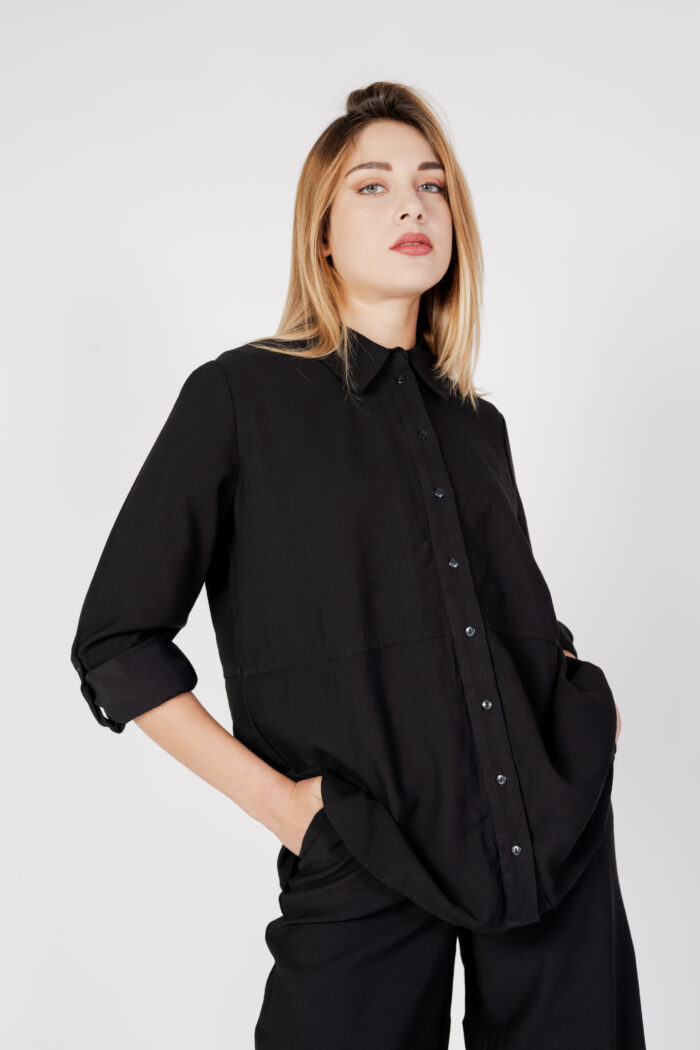 Camicia manica lunga Jacqueline De Yong JDYOLLI L/S LONG SHIRT PNT Nero