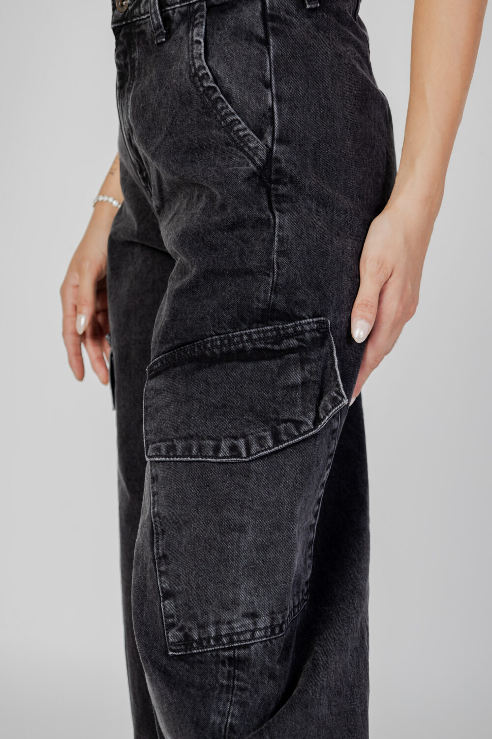 Jeans baggy Only ONLPERNILLE HW CARGO JOGGER DNM CRO Nero - Foto 2