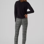 Pantaloni a sigaretta Aware VMGRACELYNN HW ANKLE PANT VMA Nero - Foto 4