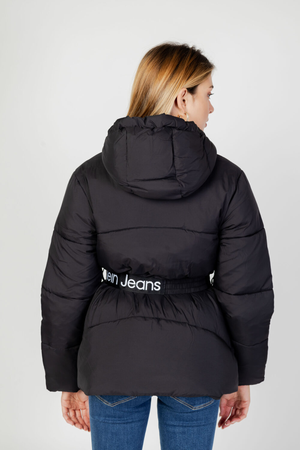 Piumino Calvin Klein Jeans LOGO BELT SHORT PUFF Nero - Foto 3