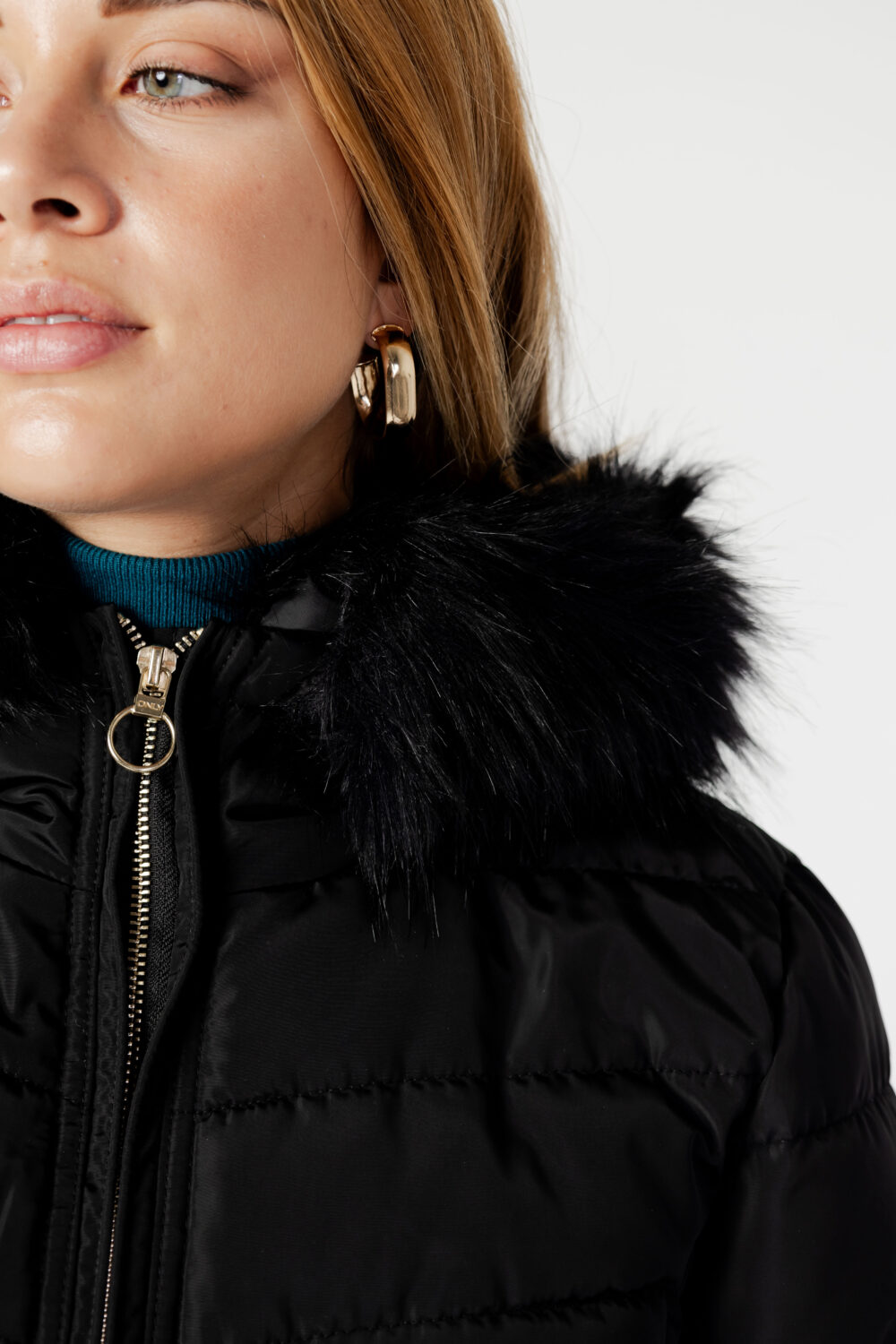 Piumino Only ONLELLAN QUILTED HOOD CC OTW Nero - Foto 2