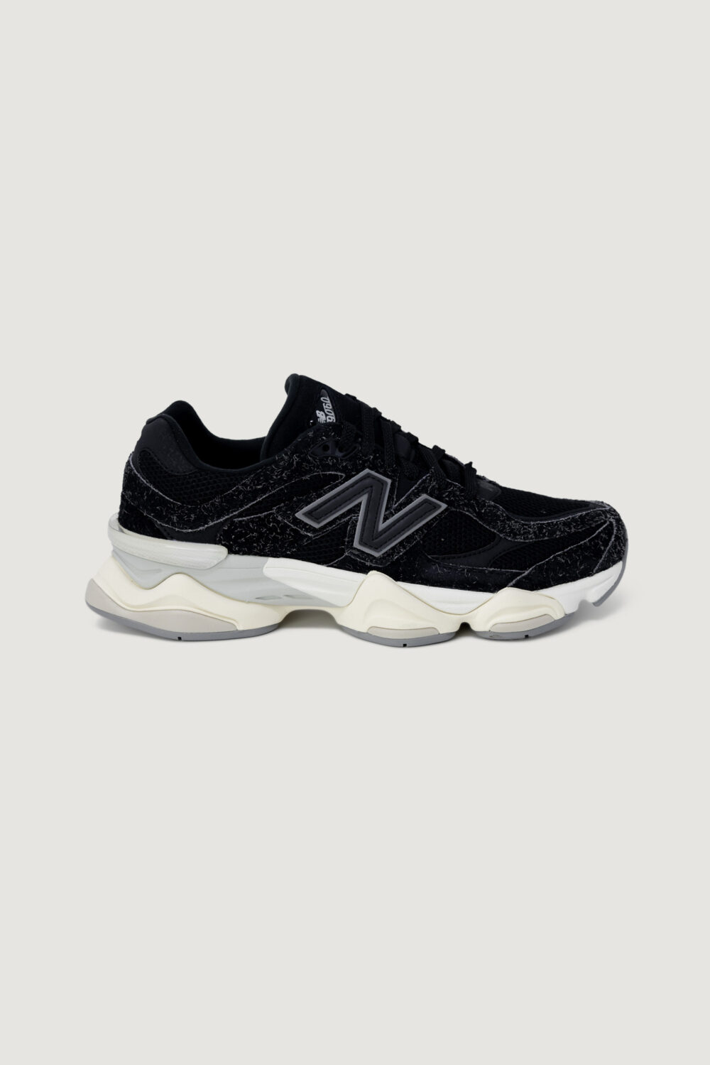 Sneakers New Balance 9060 Nero - Foto 1