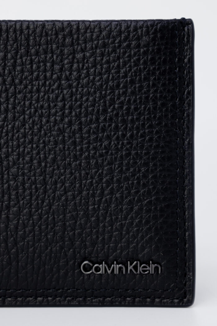 Portafoglio con portamonete Calvin Klein MINIMALISM BIFOLD 5CC W/COIN K50K509616 Nero