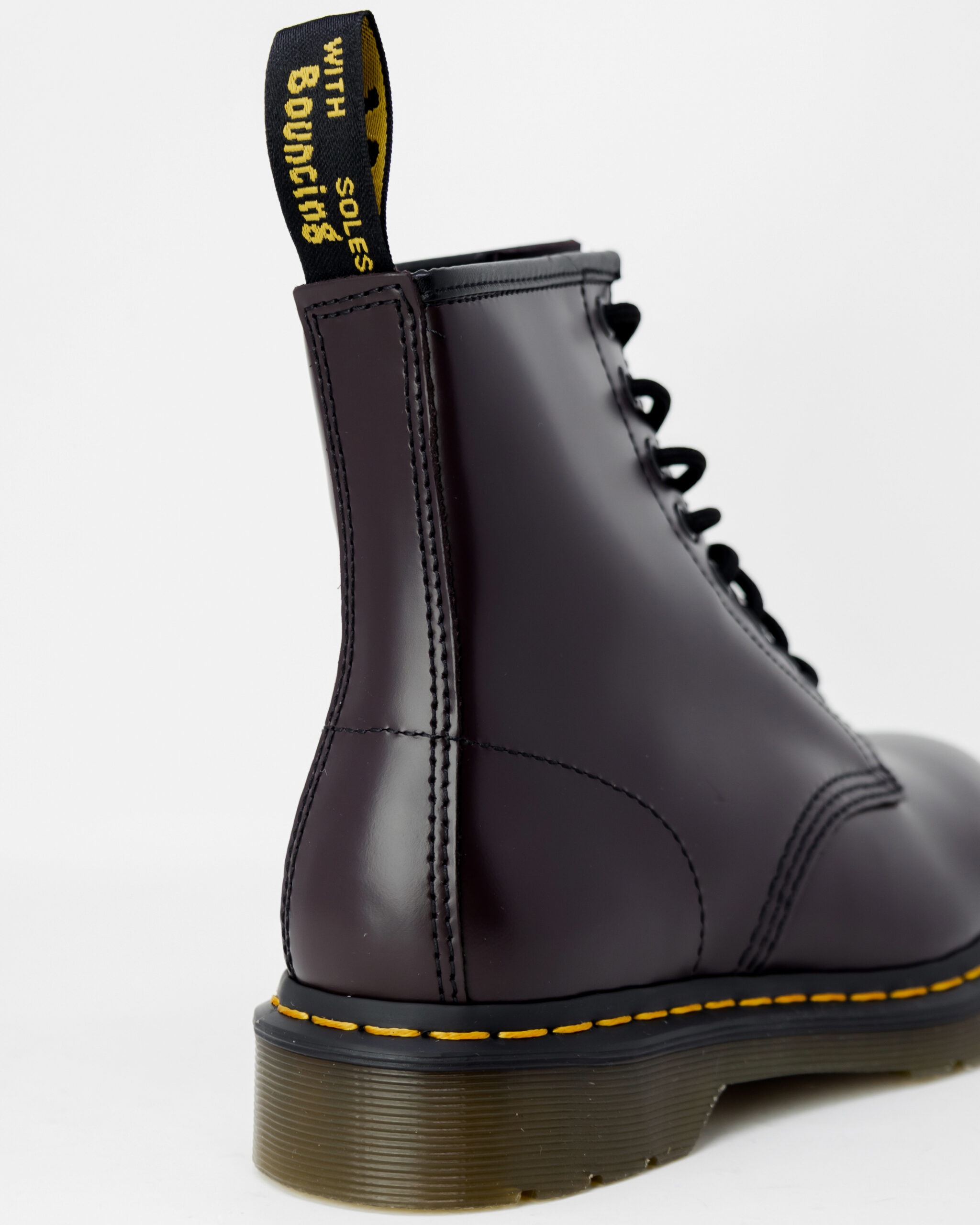 Etichetta on sale dottor martens