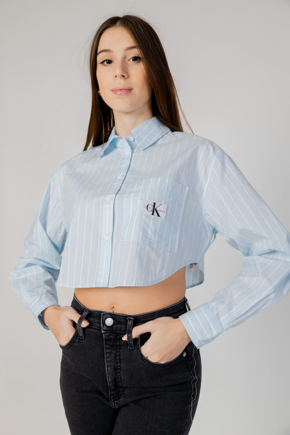 Camicia manica lunga Calvin Klein Jeans WOVEN LABEL CROPPED Celeste - Foto 1