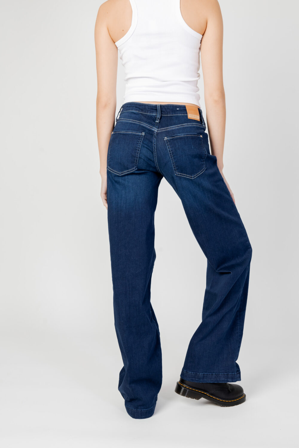 Jeans larghi Guess SEXY Denim scuro - Foto 3